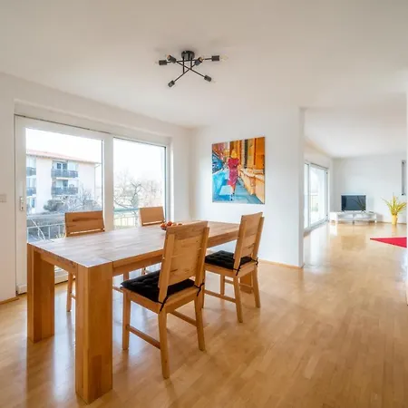 Homebase Bei Freiburg March Экстерьер фото