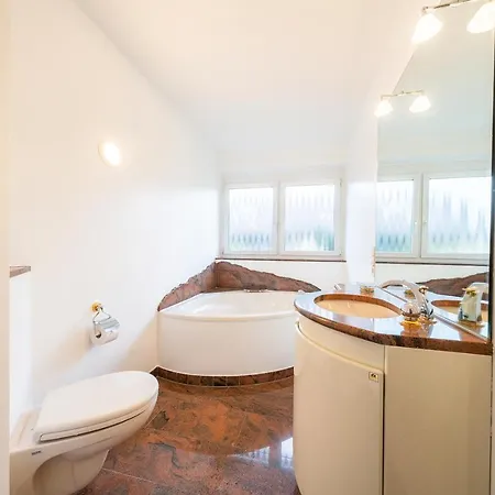 Homebase Bei Freiburg March Экстерьер фото